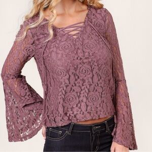 Altar'd State Decadent Decade BellSleeve Top S EUC